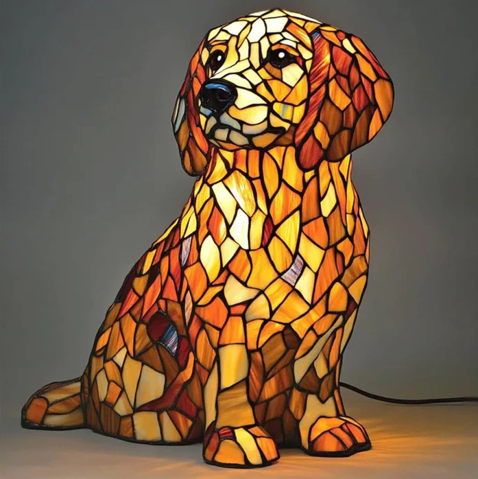 Lily, hengellinen kultainen retriever -figuuri